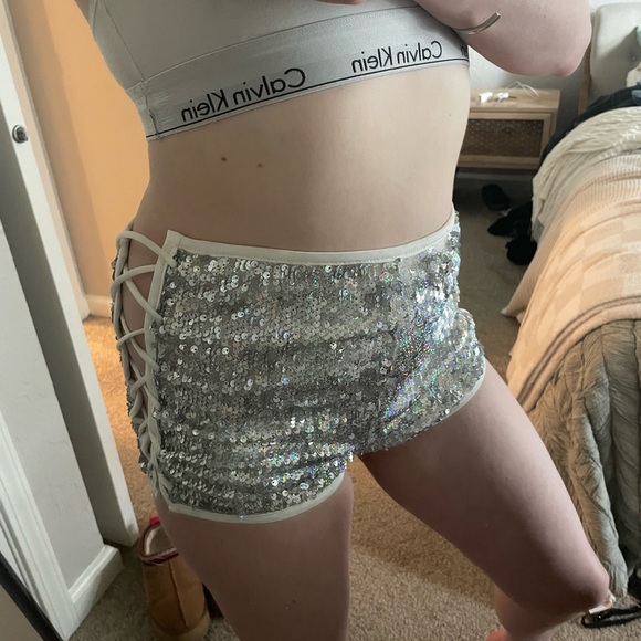 iHeartRaves Silver Rainbow Holographic Sequin Hot Shorts - Picture 3 of 7